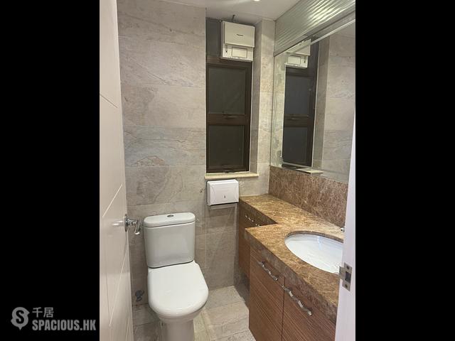 Pok Fu Lam - Chi Fu Fa Yuen Fu Yar Yuen Block H12 01