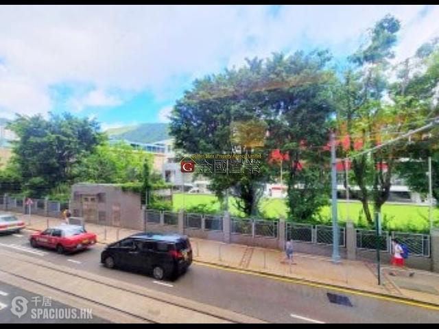 Happy Valley - Sports Mansion 01
