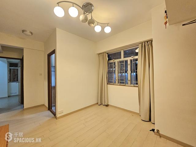 Wan Chai - Pao Woo Mansion 01