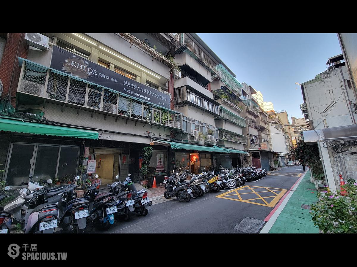 Zhongzheng - X Lane 9, Linsen North Road, Zhongzheng, Taipei 01