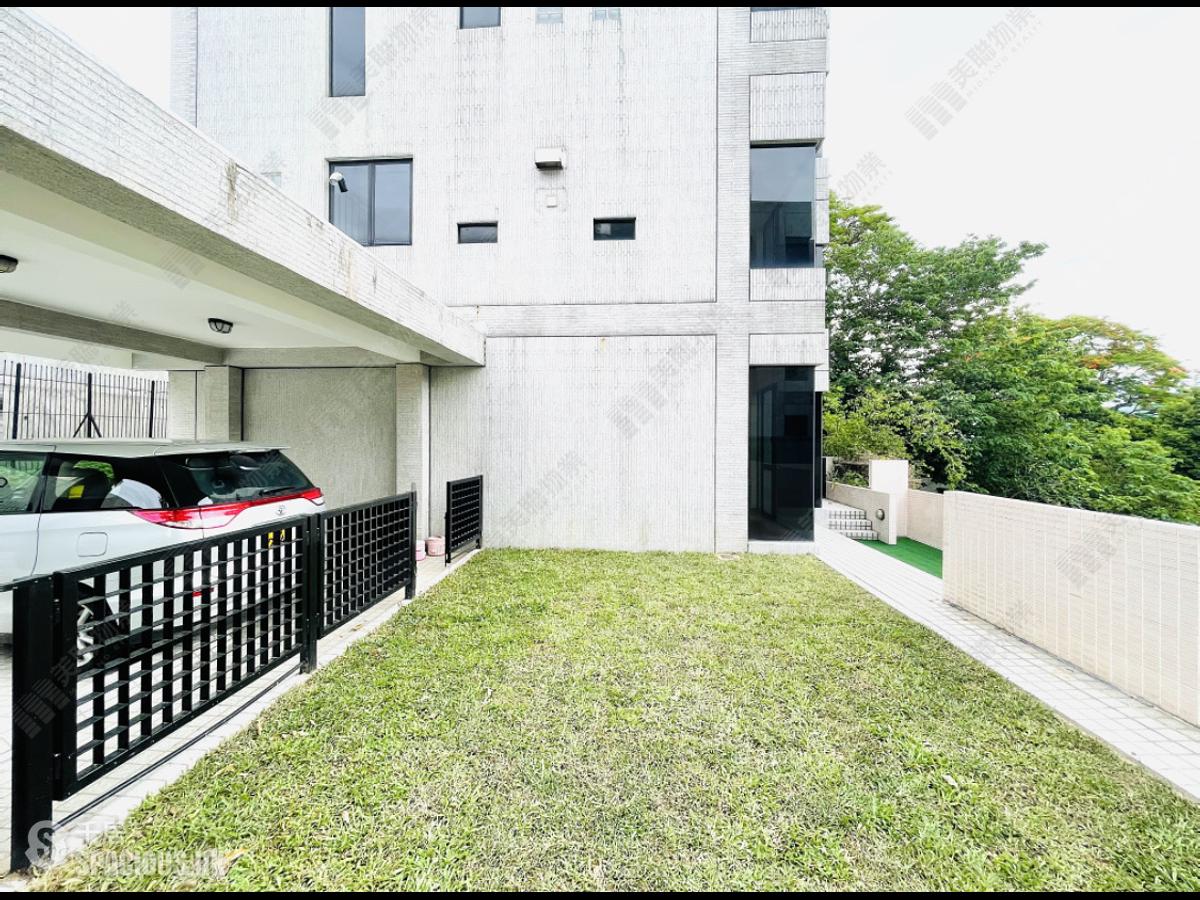 Shouson Hill - Helene Court 01