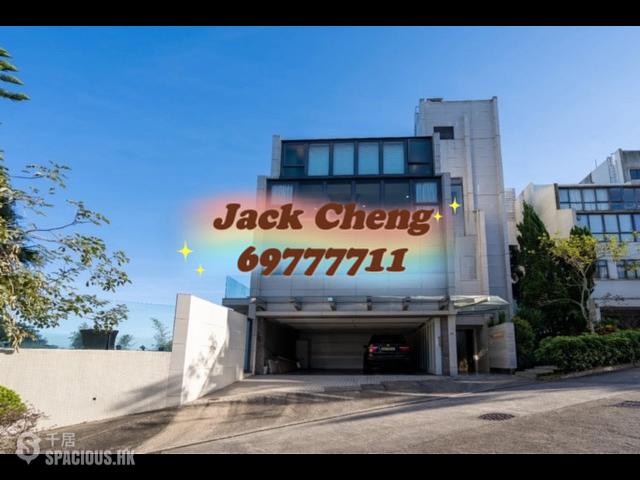 The Peak - Chateau de Peak 01