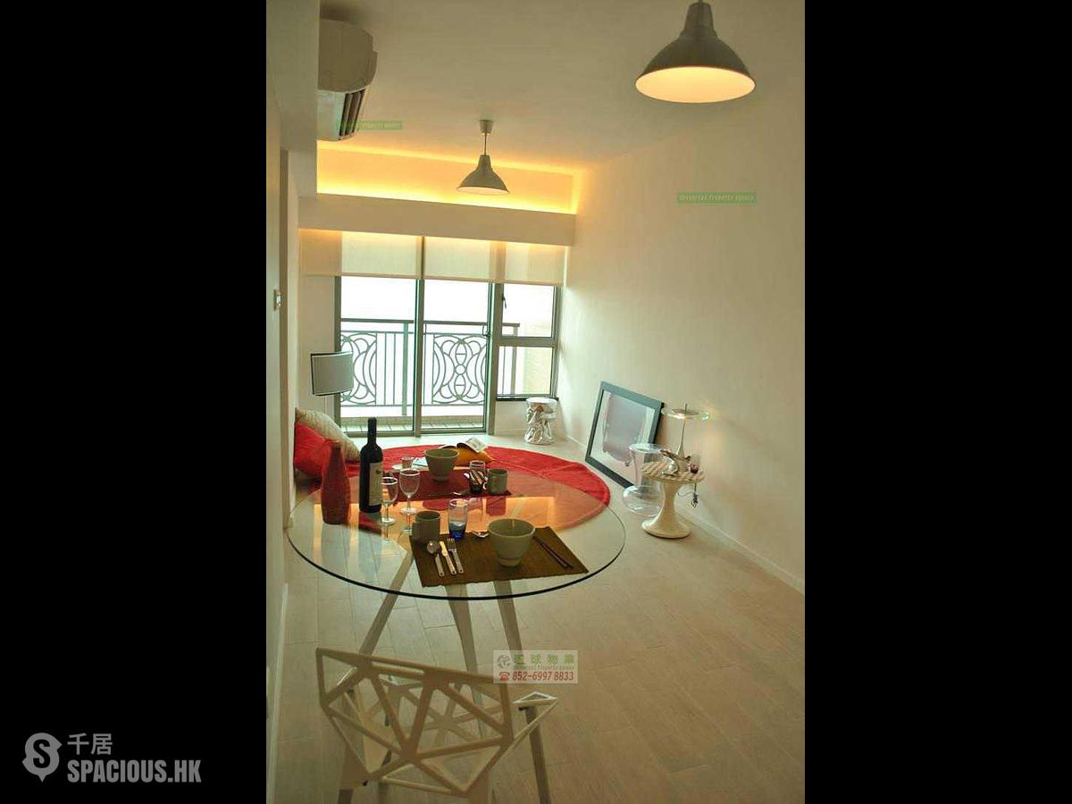 Kennedy Town - The Merton 01