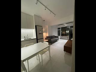 Sai Ying Pun - Richwealth Mansion 15