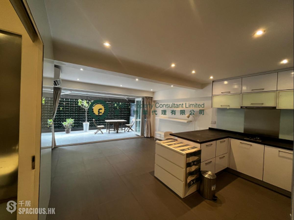 Sai Ying Pun - Hang Sing Mansion 01
