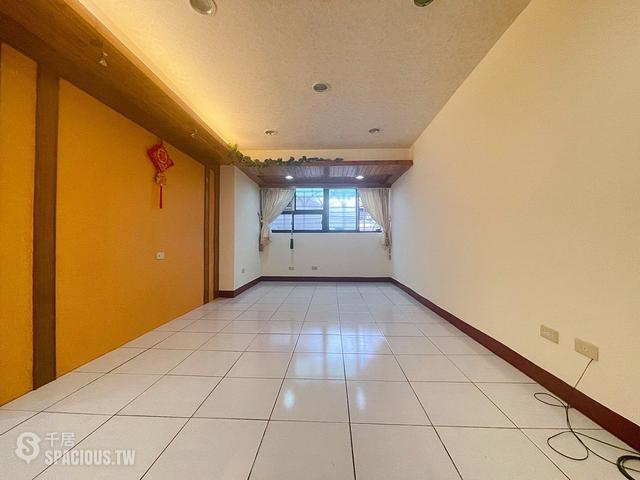 Luzhou - No. X, Lane 35, Zhonghua St, Luzhou District, New Taipei City, Taiwan 247 01
