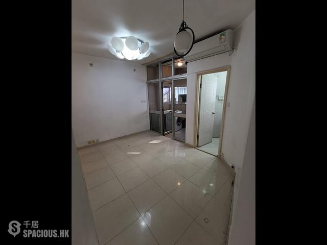 Kennedy Town - Hee Wong Terrace Block 1 01