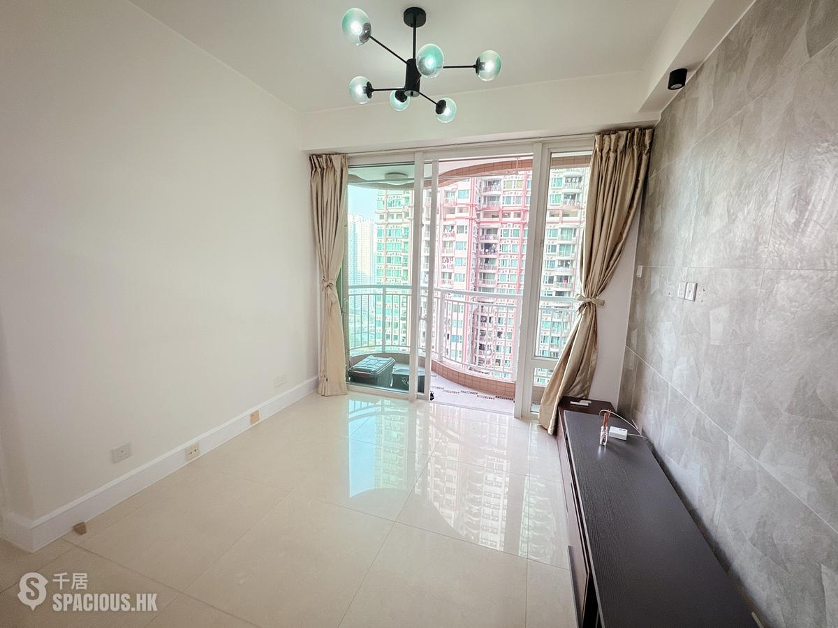 Tin Shui Wai - Central Park Towers Phase 1 Block 5 01