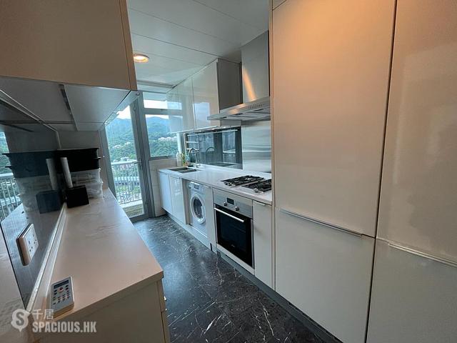 Tai Wai - The Riverpark Block 5 01
