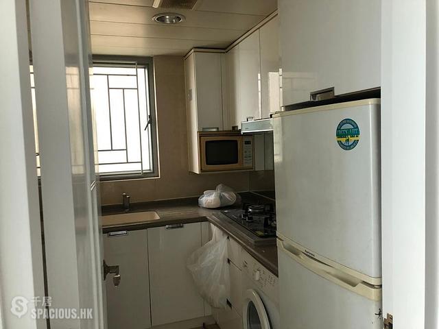 Tai Kok Tsui - Hampton Place Tower 3 01