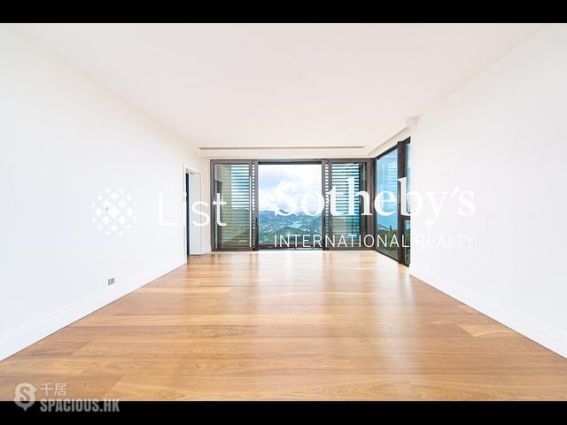 The Peak - 7-15 Mount Kellett Road 17