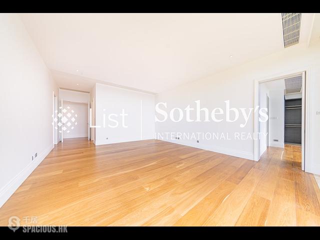 The Peak - 7-15 Mount Kellett Road 18