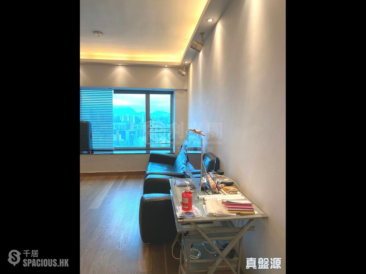 West Kowloon - Sorrento Phase 1 Block 6 01