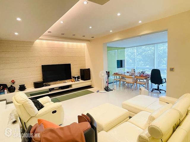 Yau Yat Chuen - Golden Villa 01