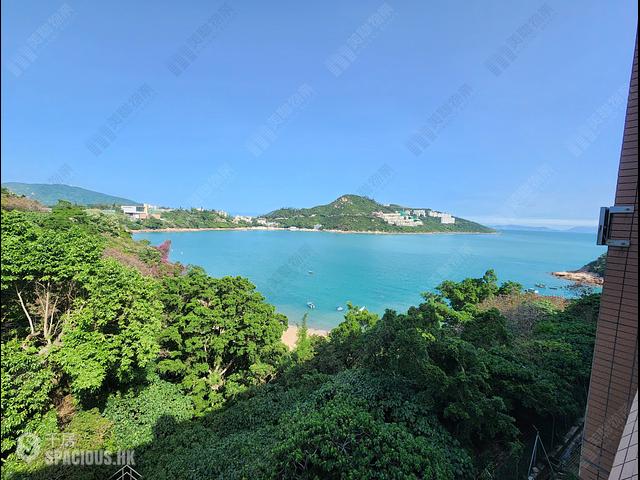Chung Hom Kok - Cypresswaver Villas Block B 01