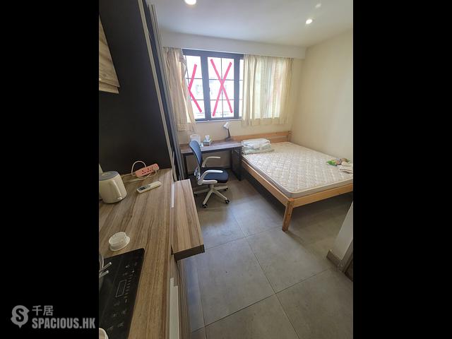 Sai Ying Pun - 20, Third Street 01
