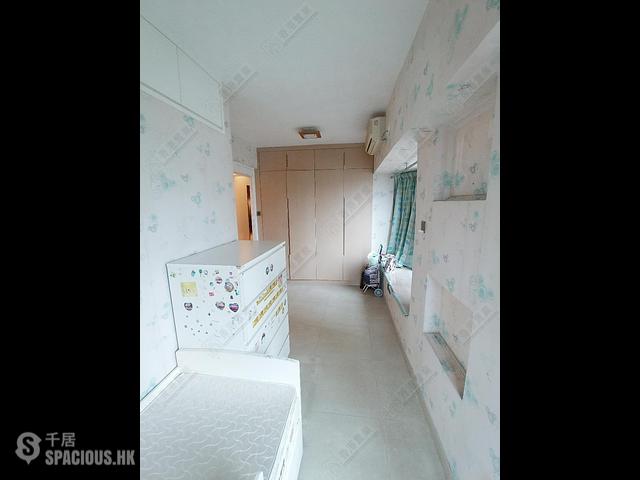 Tai Kok Tsui - Island Harbourview Block 8 01
