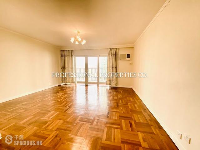 Sha Tin - Evergreen Villa 01