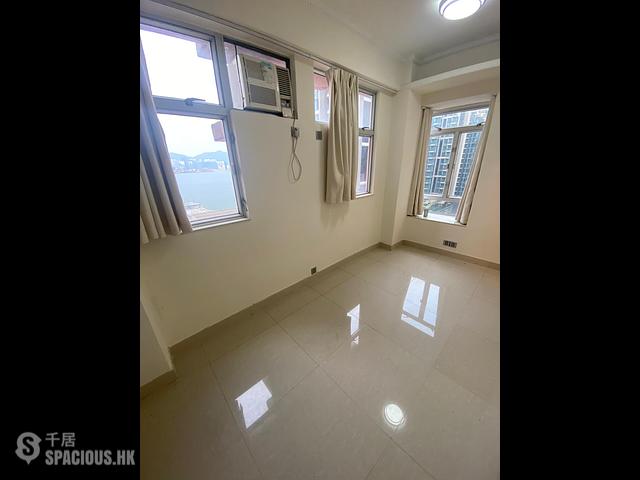 North Point - Kin Bong Building 01