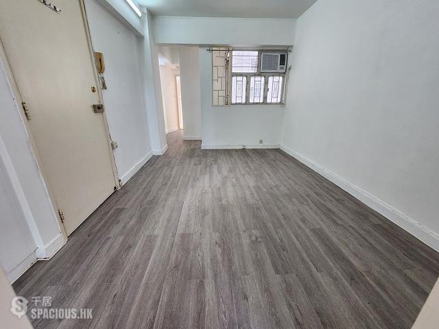 Sai Ying Pun - Fuk Shing Building 01