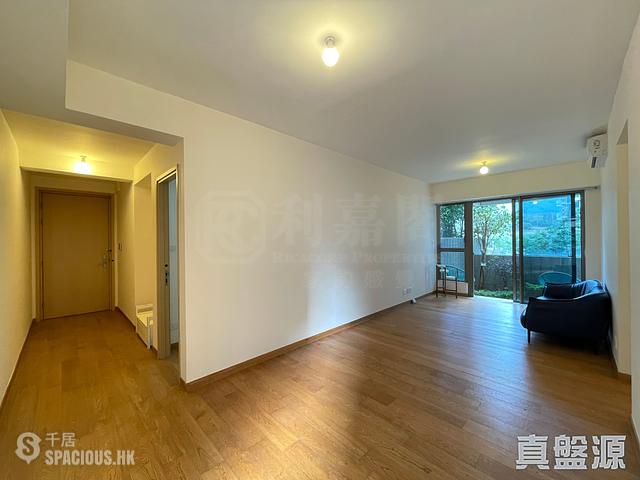 Tseung Kwan O - The Papillons Block 5 01