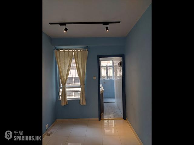 Sai Ying Pun - New Start Building 01