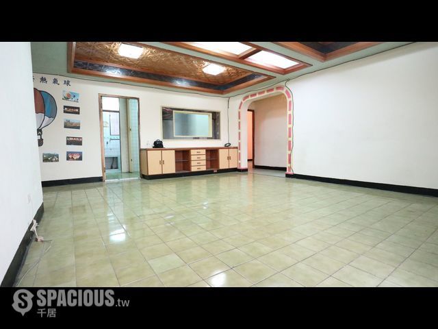Sanchong - No. XX, Alley 2, Lane 175, Houzhuwei Street, Sanchong District, New Taipei City, Taiwan 241 01