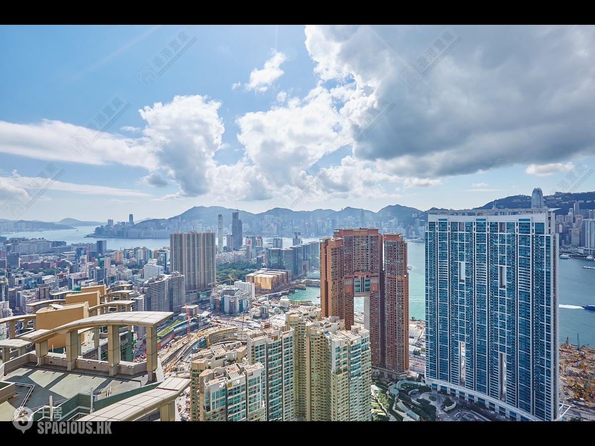 West Kowloon - The Arch Star Tower (Block 2) 01