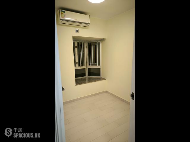 Chai Wan - New Jade Gardens Block 5 01