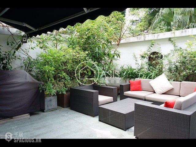 Repulse Bay - 49, Beach Road 01