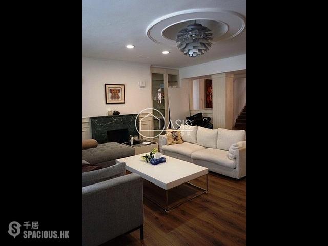 Repulse Bay - 49, Beach Road 08