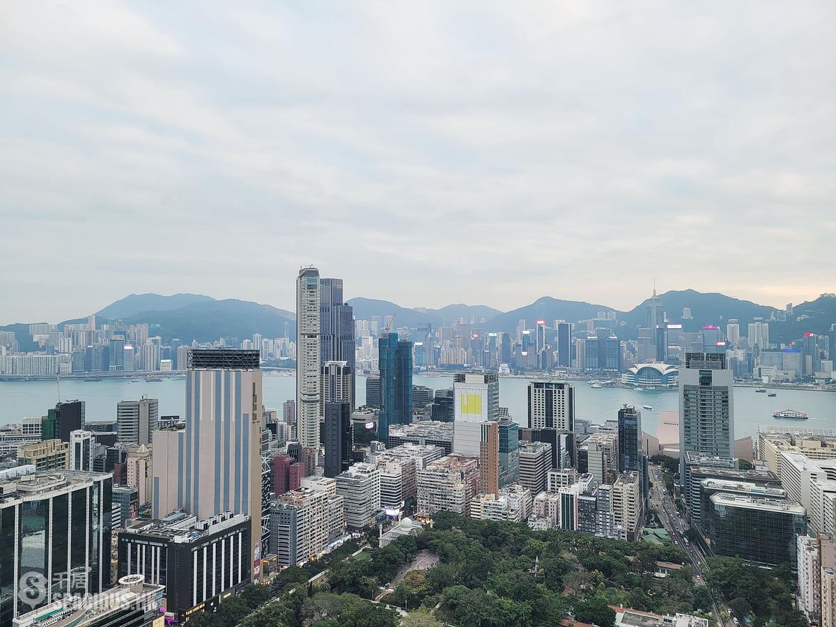 Tsim Sha Tsui - The Victoria Towers Tower 3 01