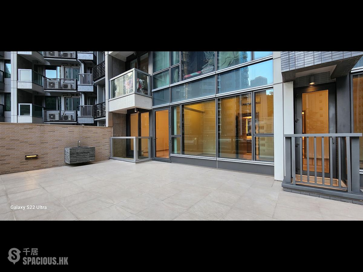 Wong Chuk Hang - The Southside Phase 1 Southland Tower 2A 01