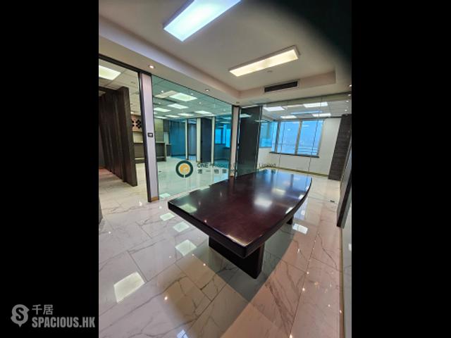 Sai Ying Pun - 118 Connaught Road West 01