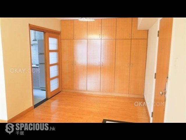 Tai Koo Shing - Tai Koo Shing Sing Fai Terrace Ngan Sing Mansion 01