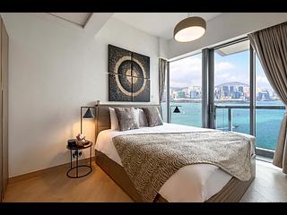 North Point - Victoria Harbour Residence 04