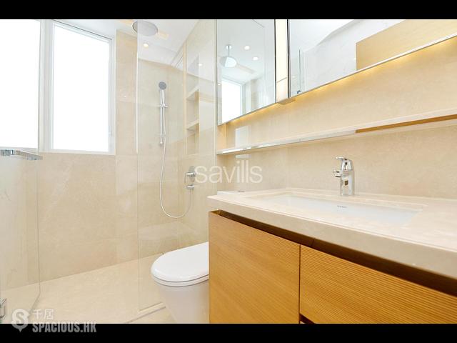 To Kwa Wan - Bayview 01
