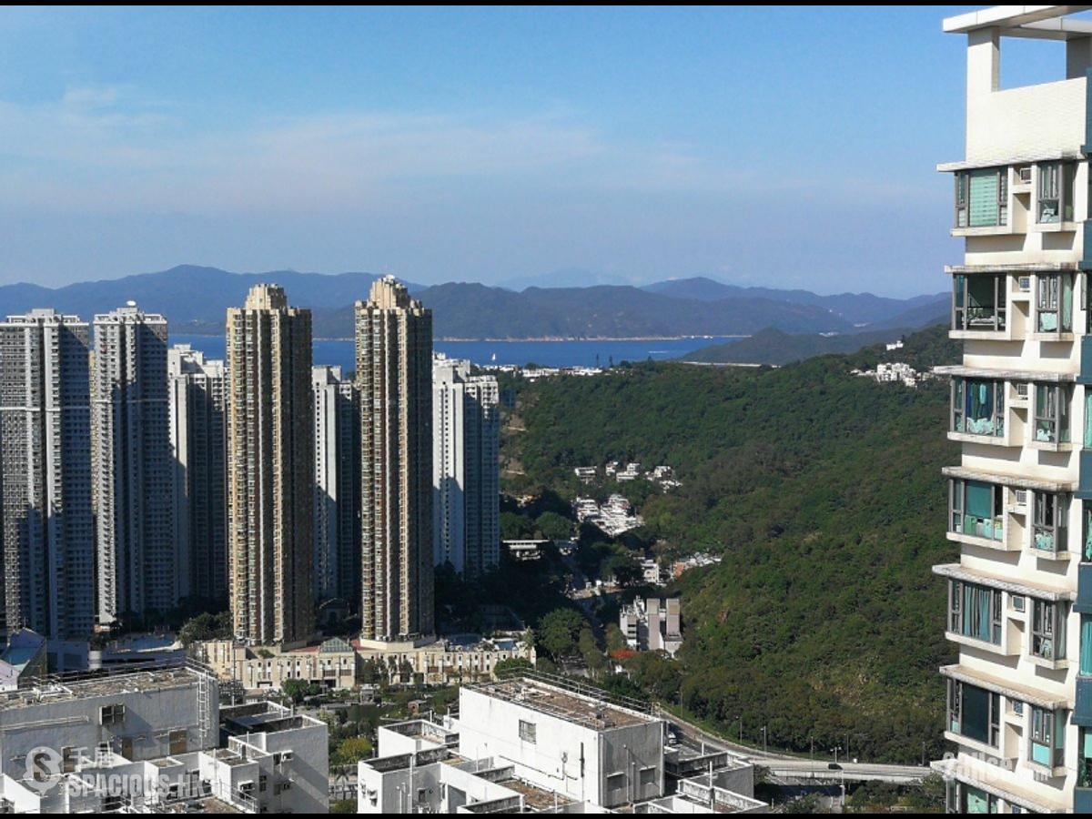 Tseung Kwan O - The Grandiose Block 1 01