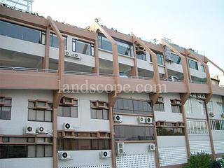 Chung Hom Kok - Cypresswaver Villas 08