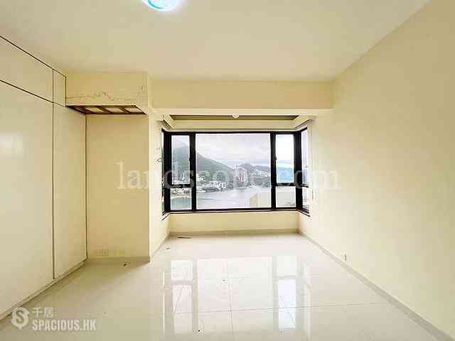 Repulse Bay - The Beachfront 07