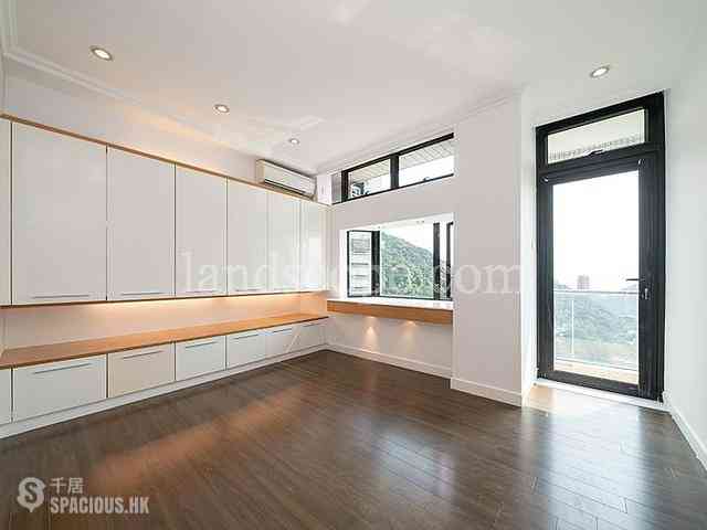 Repulse Bay - 37, Repulse Bay Road 11
