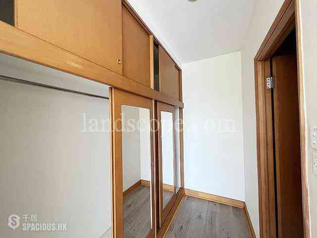 Repulse Bay - Riviera Apartments 06