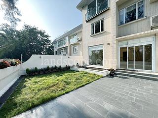 Stanley - Grosse Pointe Villa 02