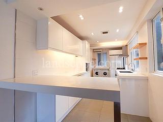Mid Levels West - Hong Kong Garden 11