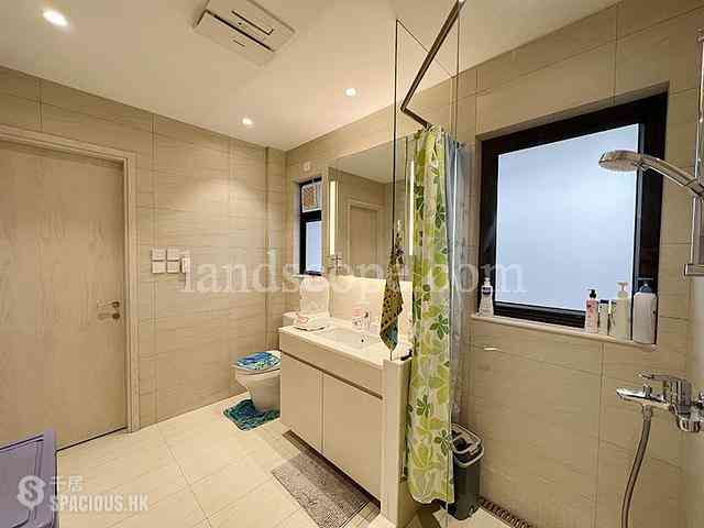 Mid Levels Central - Regal Crest 12