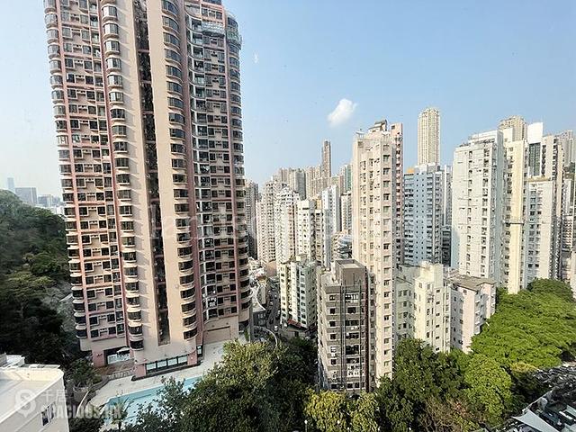 Happy Valley - 35-41 Village Terrace 02