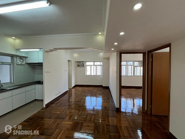 Fortress Hill - Golden Castle Mansion Block A 01