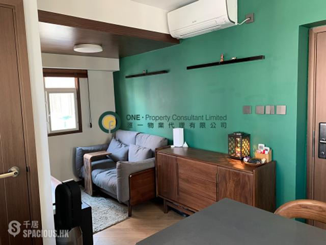 Sai Ying Pun - Fung Yat Building 01