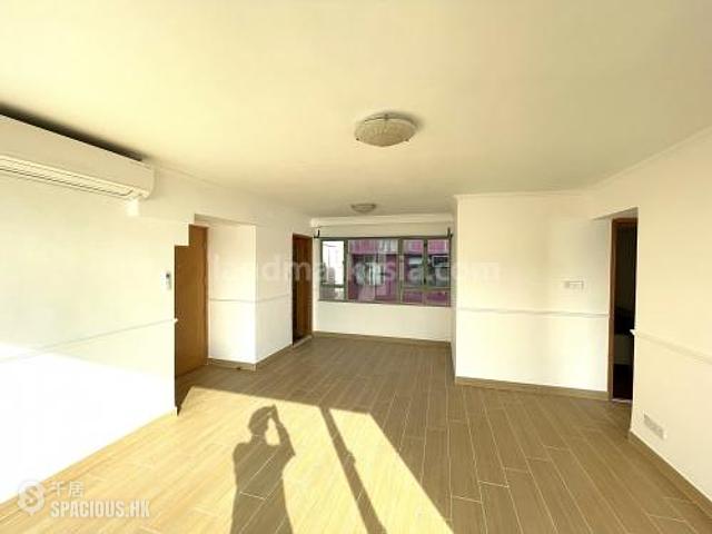 Stanley - Bayside House 02
