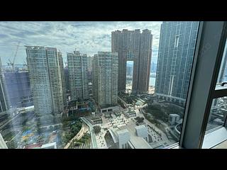 West Kowloon - The Cullinan (Tower 21 Zone 6 Aster Sky) 06